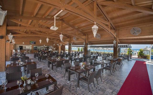 Quattro Beach Spa & Resort