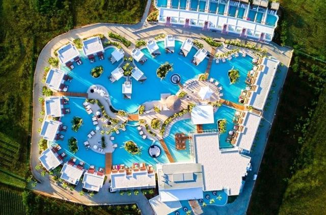 Stella Island Luxury Resort & Spa