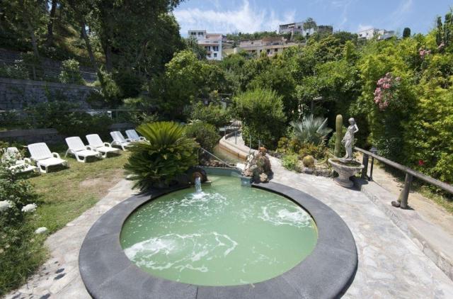 Giardino delle Ninfe e la Fenice