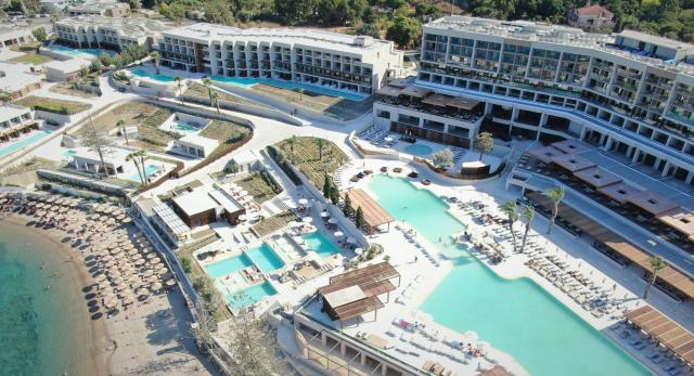 Helea Lifestyle Beach resort
