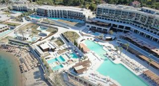 Helea Lifestyle Beach resort