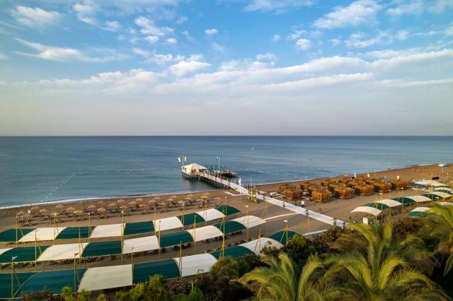 Concorde de Luxe Resort