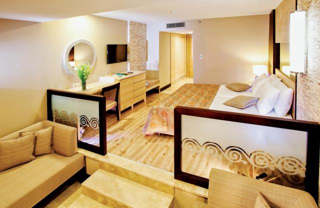 Melas Holiday Village