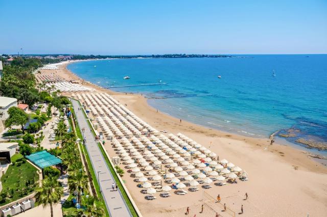 Melas Holiday Village