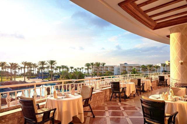Palm Royale Soma Bay