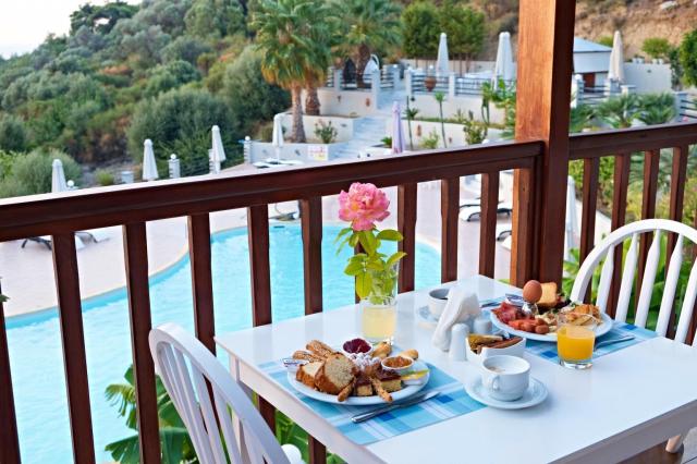 Naftilos Boutique
