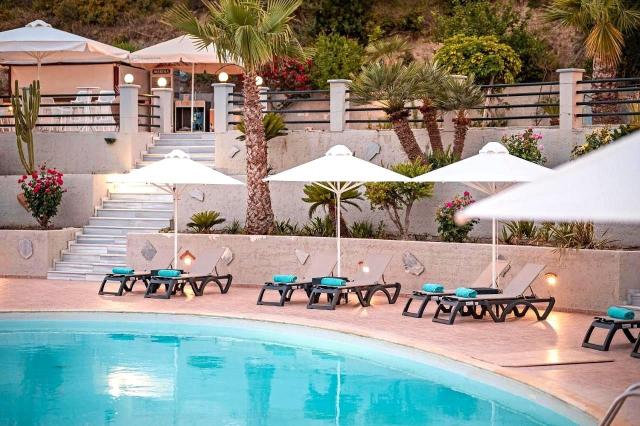 Naftilos Boutique