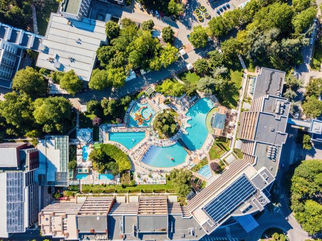 Flamingo Grand Hotel & Spa