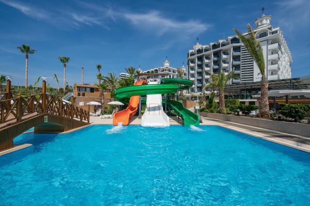 Aria Resort & Spa