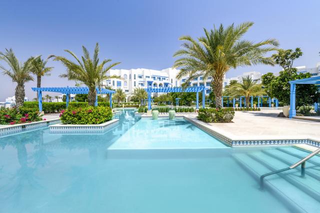 Hilton Salwa Beach Resort & Villas