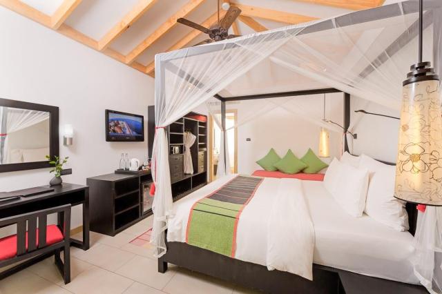 Vilamendhoo Island Resort & Spa