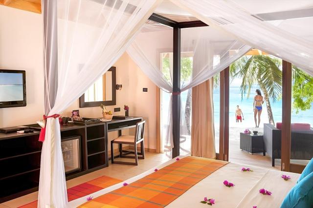 Vilamendhoo Island Resort & Spa