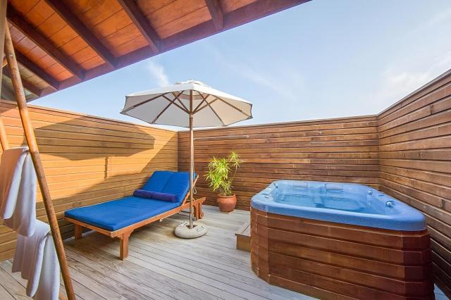 Vilamendhoo Island Resort & Spa