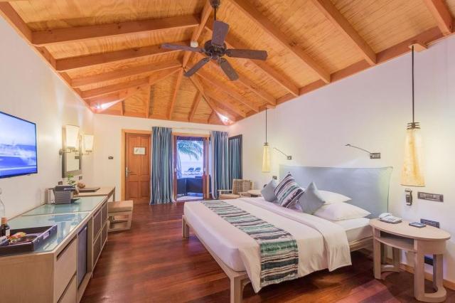 Vilamendhoo Island Resort & Spa