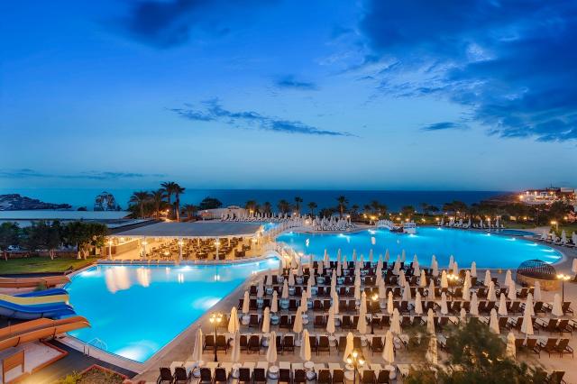 Acapulco Resort Convention & Spa