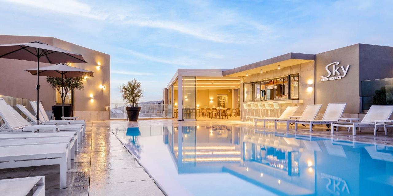 Luna Holiday complex