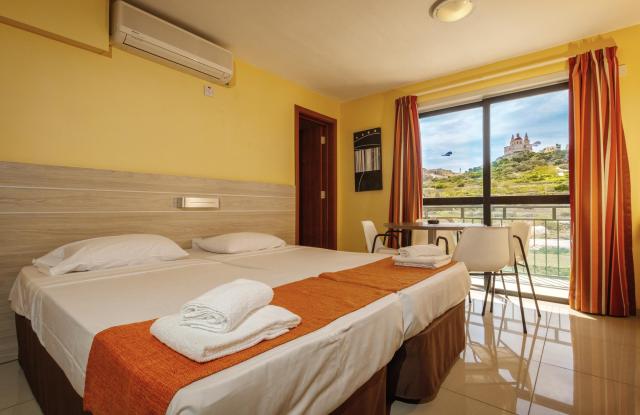 Luna Holiday complex