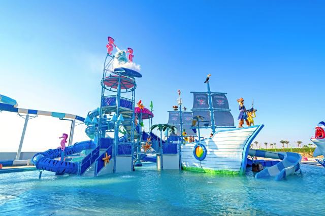 Mövenpick Waterpark Resort & Spa Soma Bay
