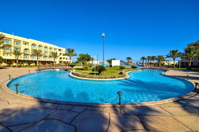 Mövenpick Waterpark Resort & Spa Soma Bay