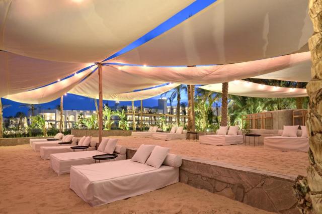 Serry Beach Resort