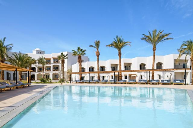 Serry Beach Resort