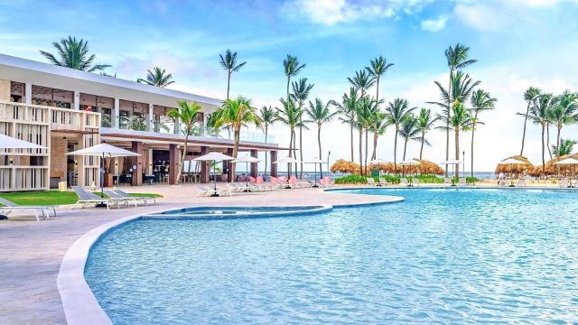 Tropical Princess Beach Resort & Spa