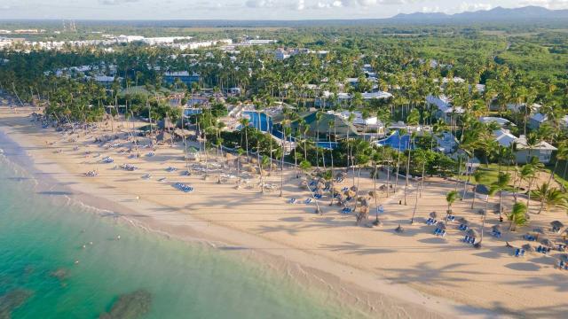 Grand Sirenis Cocotal Beach Resort