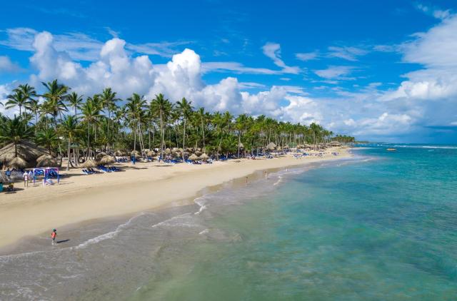 Grand Sirenis Cocotal Beach Resort