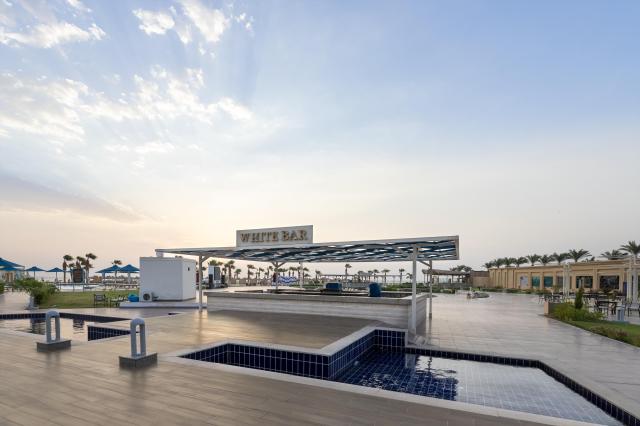 Amwaj Beach Club