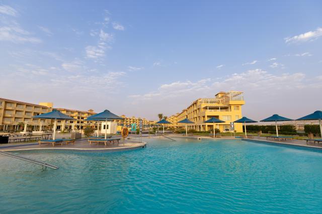 Amwaj Beach Club