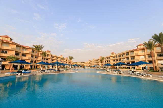 Amwaj Beach Club