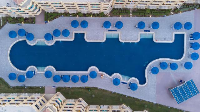 Amwaj Beach Club