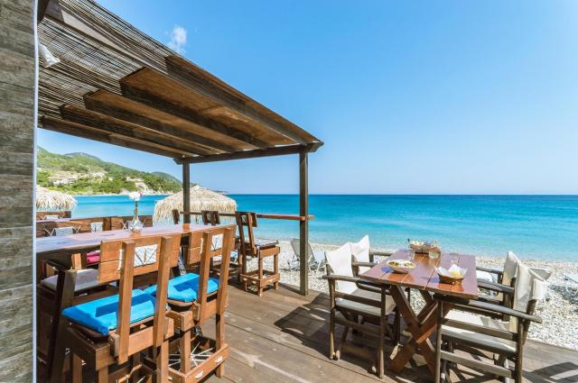 Kokkari Beach