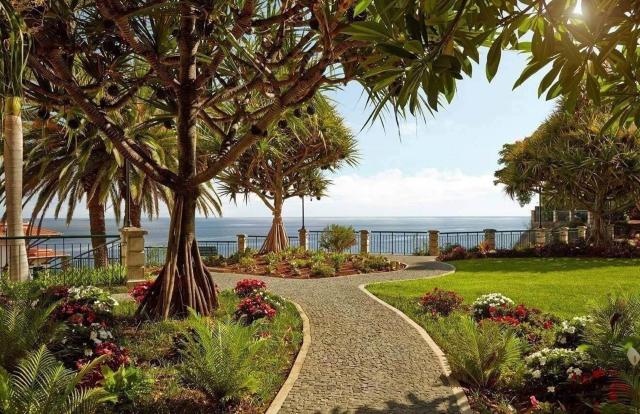The Cliff Bay