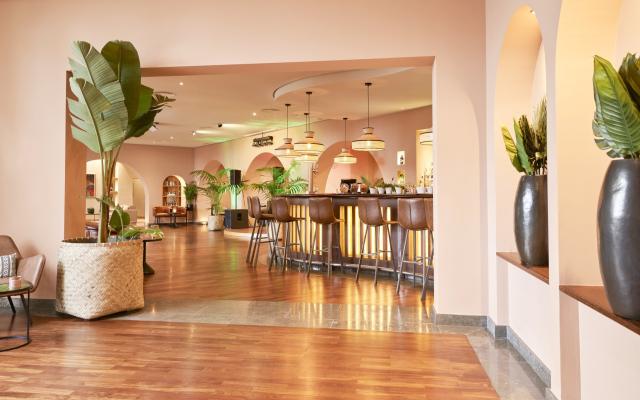 Eden Mar Suite Hotel
