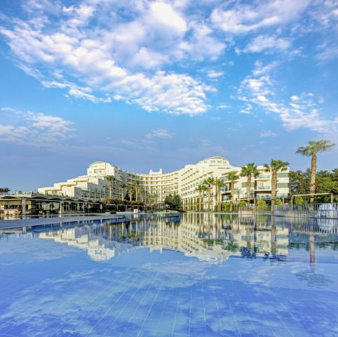 Sealight Resort
