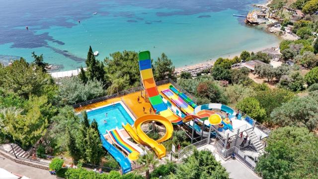 Sealight Resort