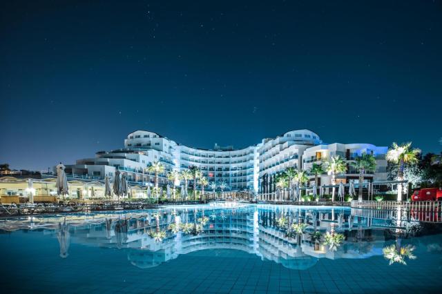 Sealight Resort