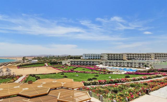 Sirena Beach Resort & Spa