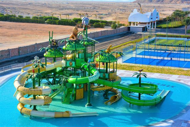 Sirena Beach Resort & Spa