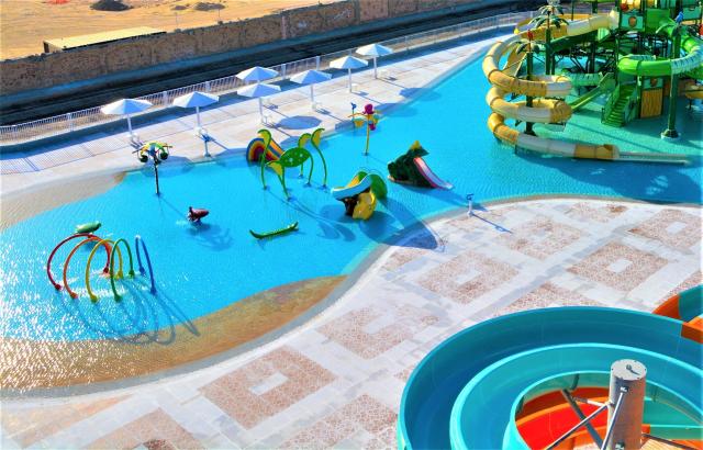 Sirena Beach Resort & Spa