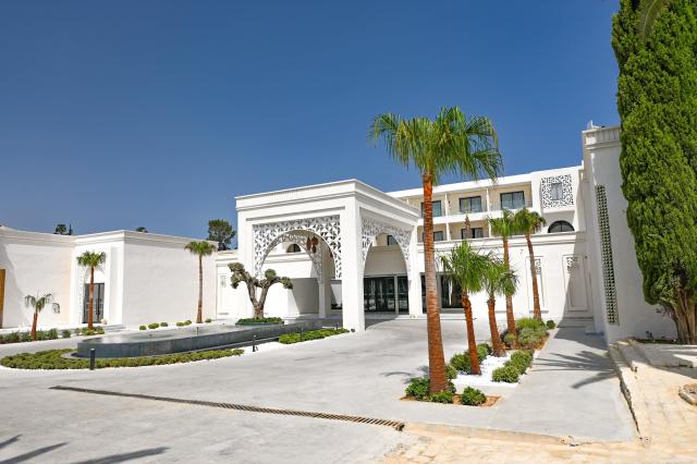One Resort Premium