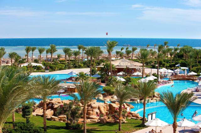 Amwaj Oyoun Resort
