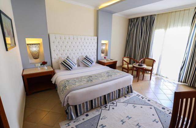 Amwaj Oyoun Resort