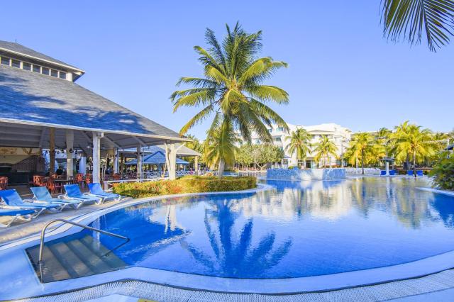 Aston Costa Verde Beach Resort