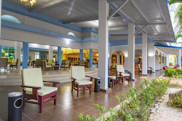 Aston Costa Verde Beach Resort