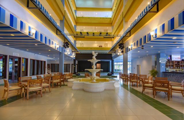 Aston Costa Verde Beach Resort