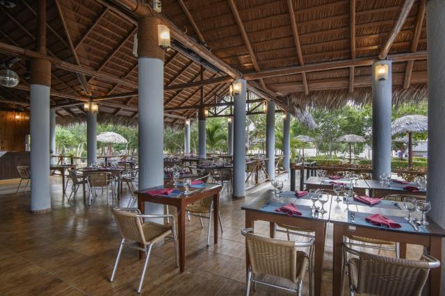 Aston Costa Verde Beach Resort