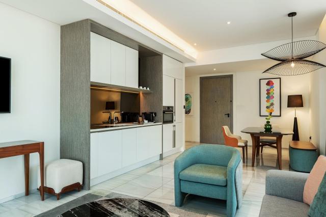 Th8 Palm Dubai Beach Resort