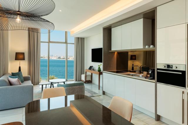 Th8 Palm Dubai Beach Resort